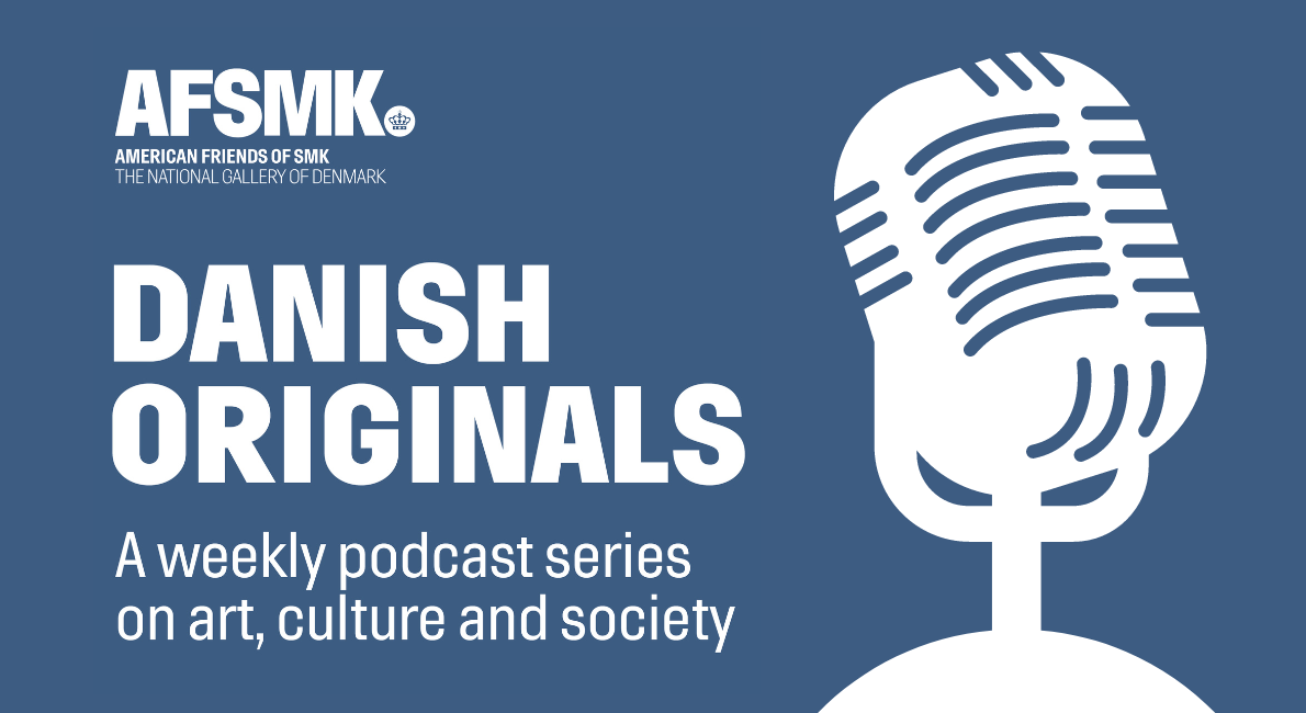 Blå baggrund med hvid tekst, der lyder: "AFSMK American Friends of SMK Statens Museum for Kunst. Danske Originaler: En ugentlig podcastserie om kunst, kultur og samfund." En stiliseret mikrofongrafik er på højre side.